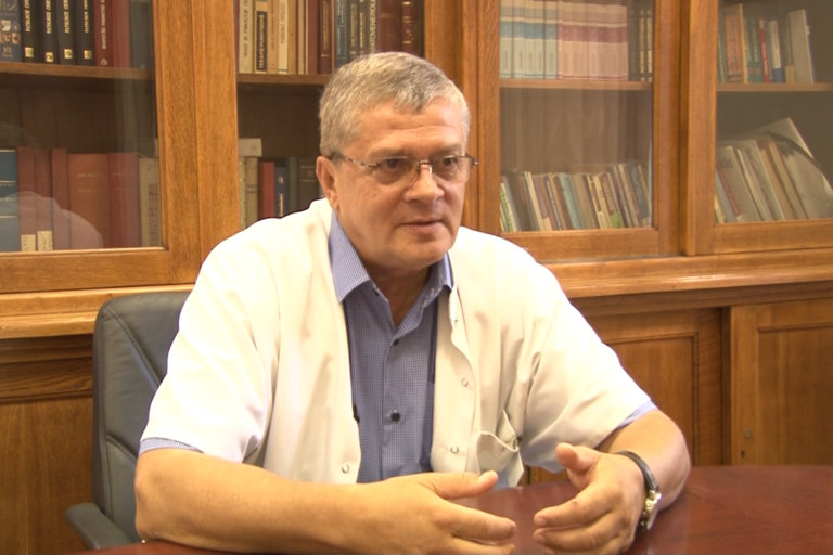 INTERVIU Dr. Dan Rosca: Ce este sevrajul la alcoolsi ce halucinatii pot aparea cand se instaleaza cea mai severa forma, delirium tremens