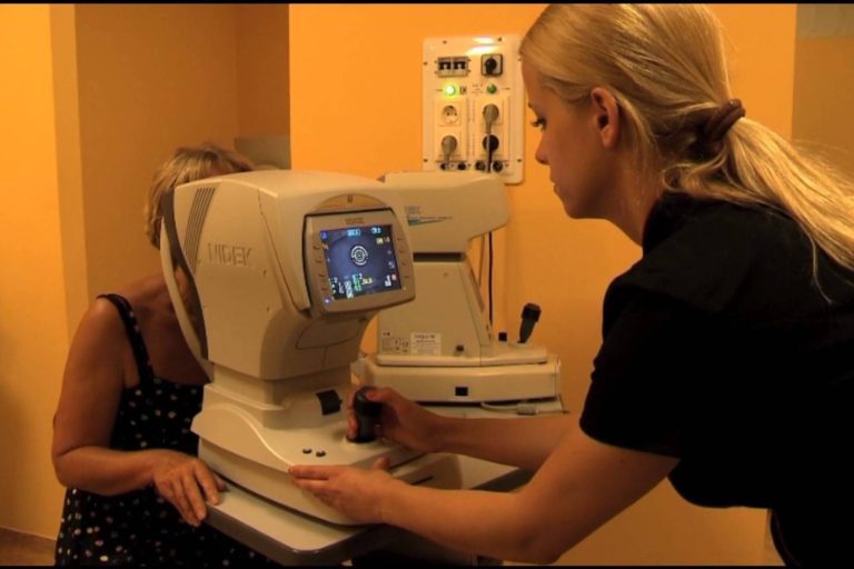 Studiu: Au fost descoperite anomalii ale ochilor la unele cazuri grave de COVID-19