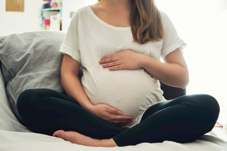Infecţia respiratorie acută în primul trimestru de sarcină, asociată cu un risc mai mare de apariţie a unor anomalii cardiovasculare la bebeluşi