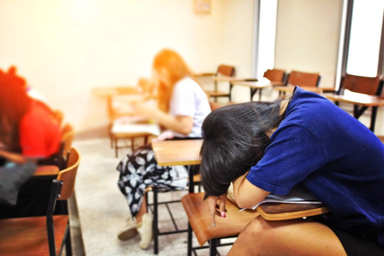 Peste 4.000 de elevi, afectati de suspendarea cursurilor din cauza gripei