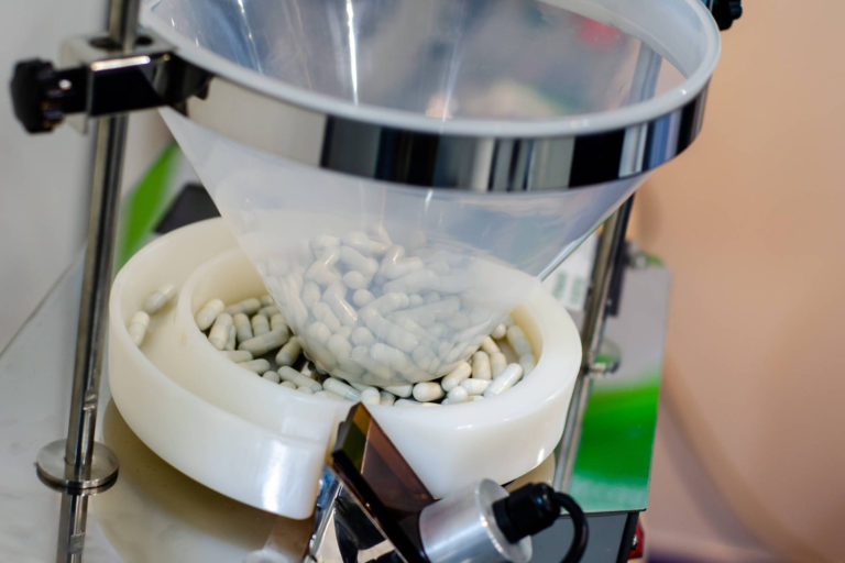 Demersuri pentru înregistrarea hidroxiclorochinei produsă de Antibiotice Iași, la ANMDMR