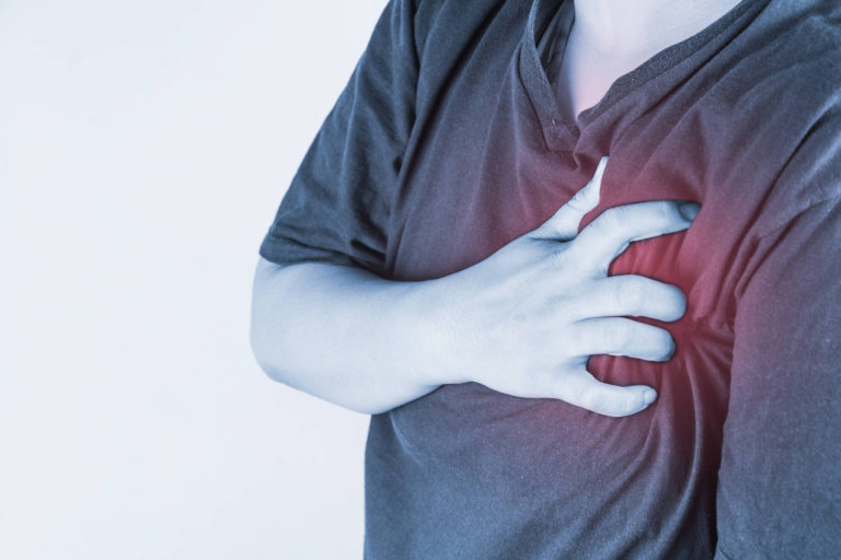Riscurile la care sunt expuse persoanele care sufera de „hipertensiune de halat alb”
