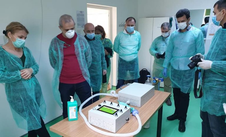 Primul ventilator mecanic românesc, aviz pozitiv testării pe pacienți umani