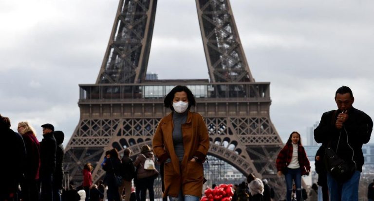 Coronavirus Franța: Parisul ar putea intra în carantină
