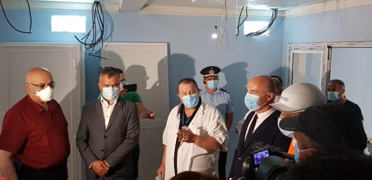 14 paturi de ATI, operaționalizate cu aparatură specifică când spitalul modular din Brașov va fi funcțional