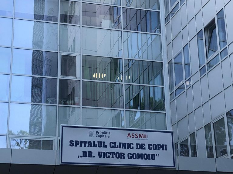 Copilul cu COVID-19 internat la ATI în Spitalul ”Victor Gomoiu” este în stare staționară, spre bine
