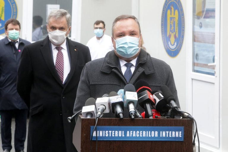 Premierul, la ședința CNCAV: Pentru protejarea noastră este benefică respectarea măsurilor igienico-sanitare