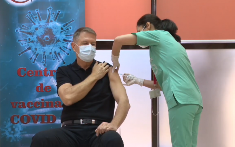 Președintele Klaus Iohannis s-a vaccinat anti-COVID-19
