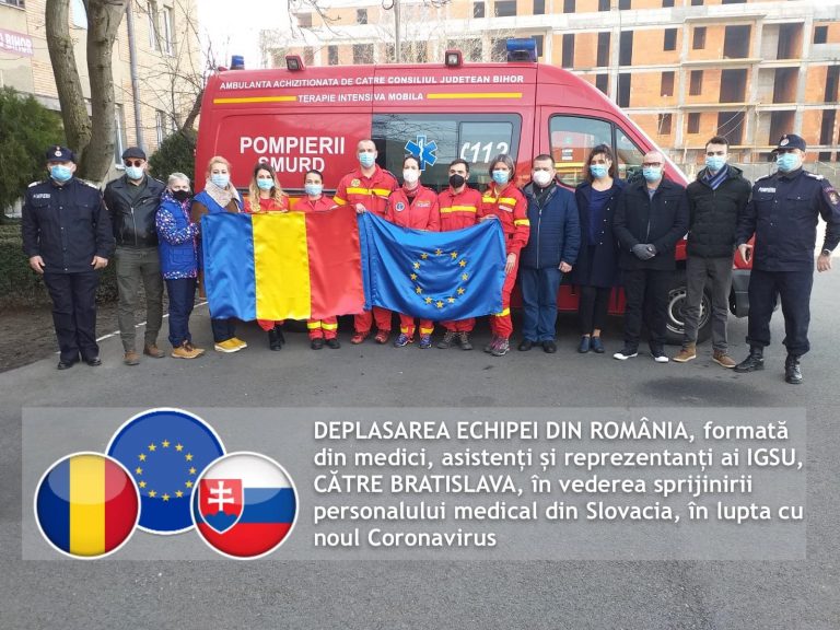 O echipă de medici și asistenți medicali români a plecat miercuri în Bratislava într-o misiune de 21 de zile