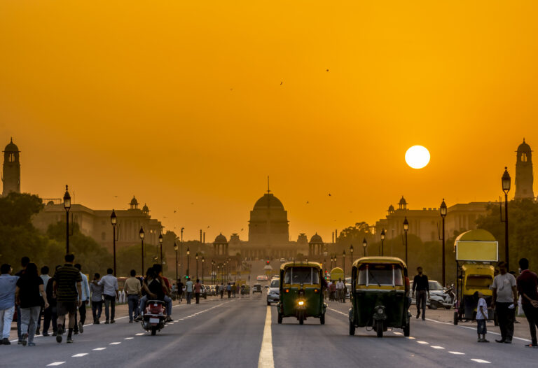 Coronavirus India: Peste 300.000 de cazuri de COVID-19 raportate luni