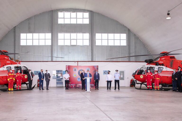 IGSU a recepţionat ultimele trei elicoptere uşoare H135 SMURD destinate gestionării situaţiilor de urgenţă