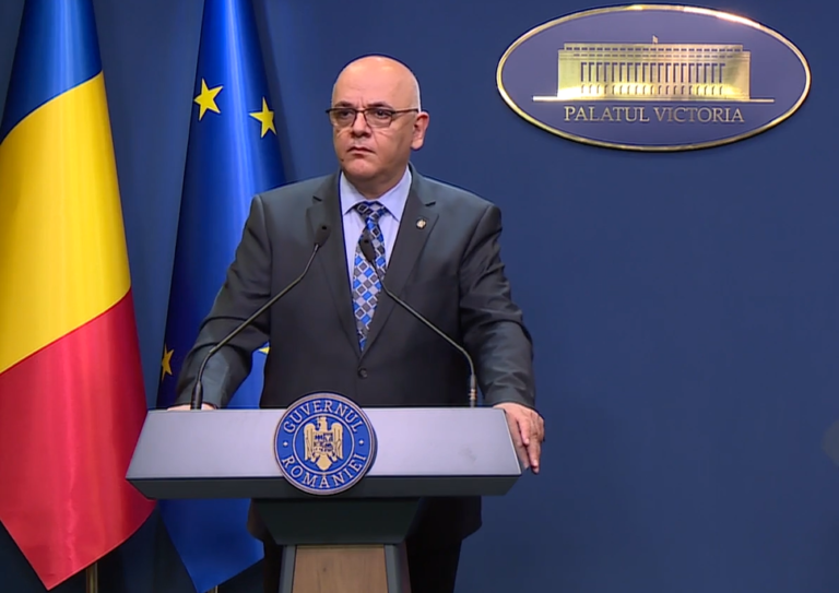 Arafat: Carantină de cinci zile pentru persoanele vaccinate sau trecute prin boală, zece zile pentru cei nevaccinați