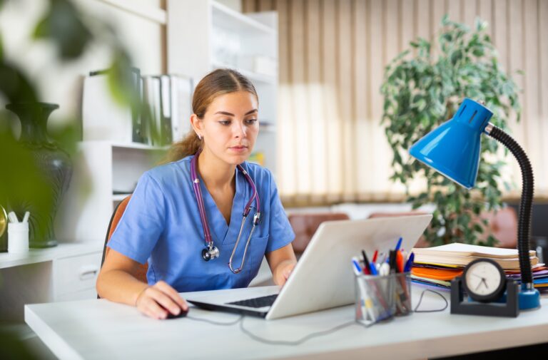 Proiect de Ordin pentru modificarea normelor privind profesia de asistent medical generalist, moaşă şi asistent medical în regim independent
