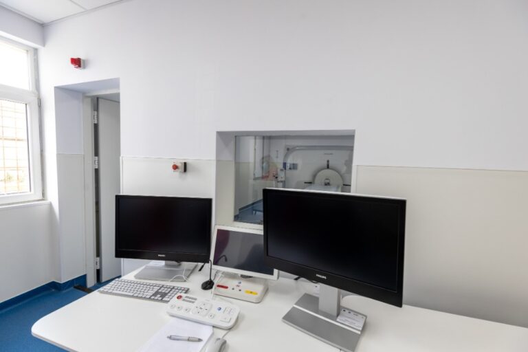 SJU Buzău: Ambulatoriul de specialitate, modernizat și dotat cu aparatură medicală în urma unei investiţii de peste 2,4 milioane euro