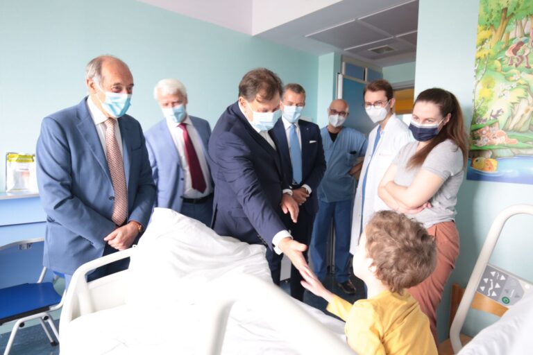 Ministerul Sănătății: 140 de cadre medicale din România au beneficiat de pregătire profesională în Italia