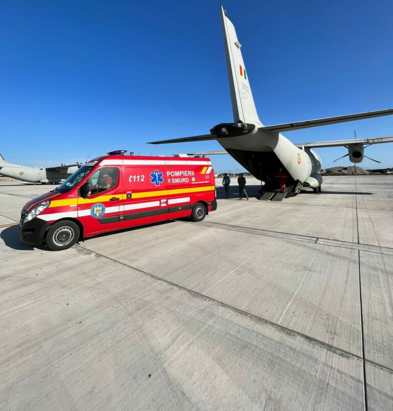 Pacient cu arsuri grave, transferat la un spital din Germania cu o aeronavă militară
