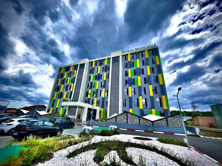 Un tânăr urolog, noul director medical al Spitalului Orășenesc Mioveni