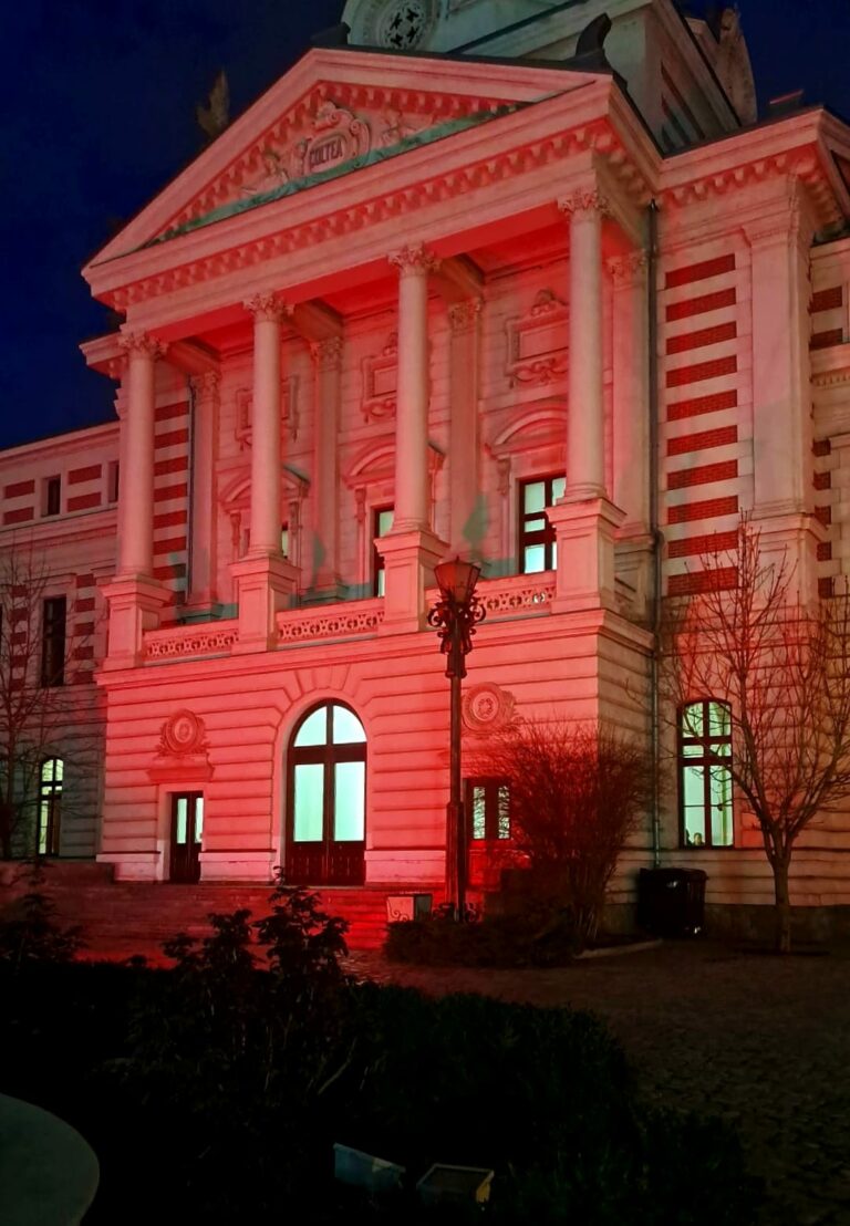 Clădirea Spitalului Clinic Colțea, iluminată în roșu de Ziua Europeană a Numărului Unic de Urgență 112