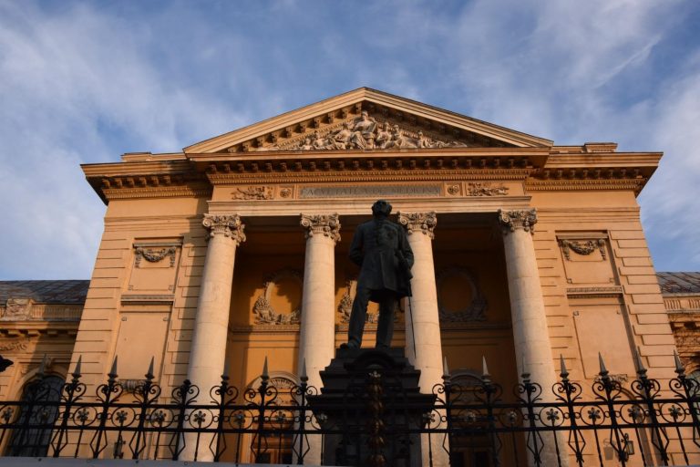 URAP: UMF ”Carol Davila”, pe prima poziție a universităților din România