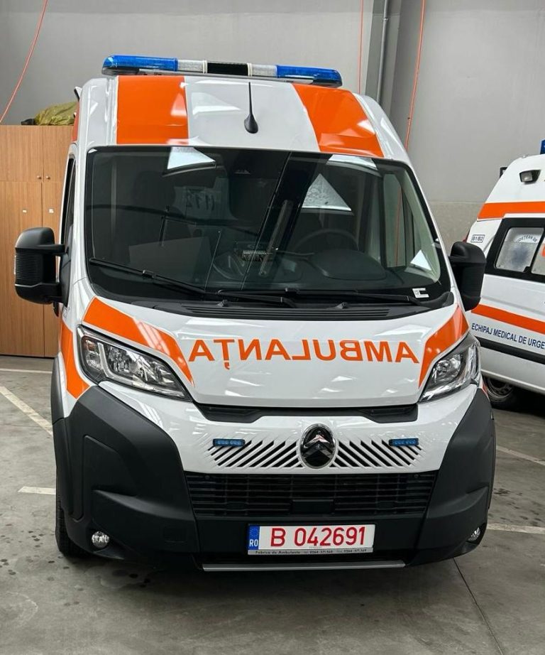Două ambulanțe noi pentru SAJ Sibiu, cu echipamente moderne pentru urgențe