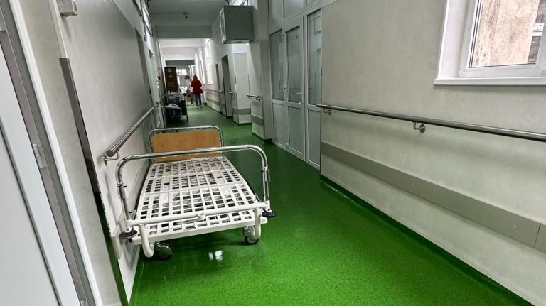 Secția de neurologie a Spitalului Județean Piatra-Neamț a fost complet reabilitată