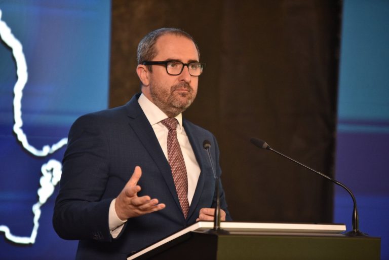 Conferința Regională SRDNBM Râmnicu Vâlcea: Peste 100 de medici prezenți la evenimentul dedicat educației medicale continue și schimbului de experiență