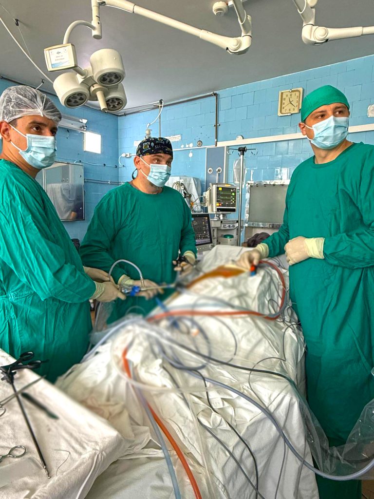 Spitalul Județean Galați: prima operație laparoscopică de îndepărtare a unui rinichi grav afectat