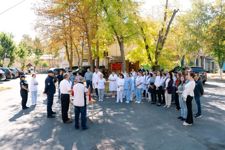 Exercițiu de instruire pentru prevenirea incendiilor la Institutul de Medicină Urgentă