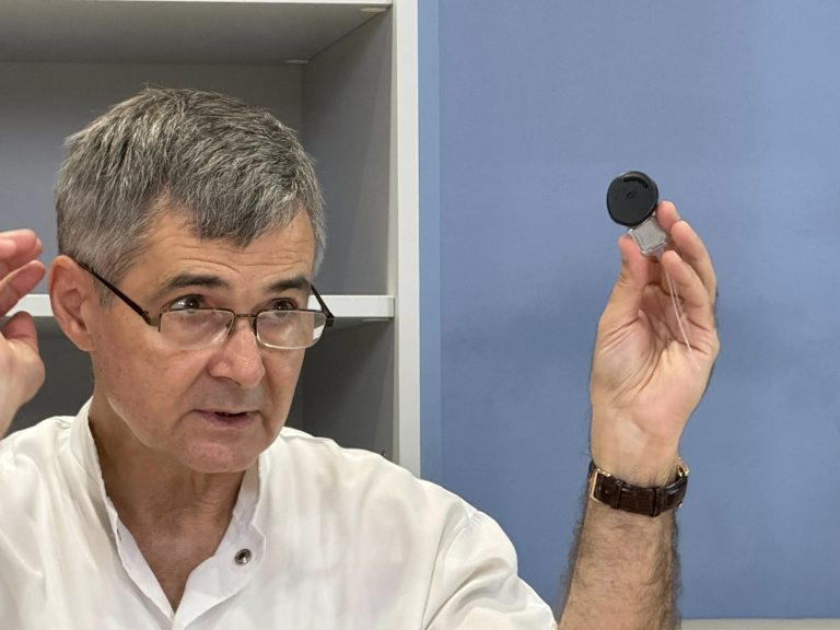 Clinica ORL a Spitalului „Marie Sklodowska Curie”: Primul implant cohlear inteligent la o pacientă din România