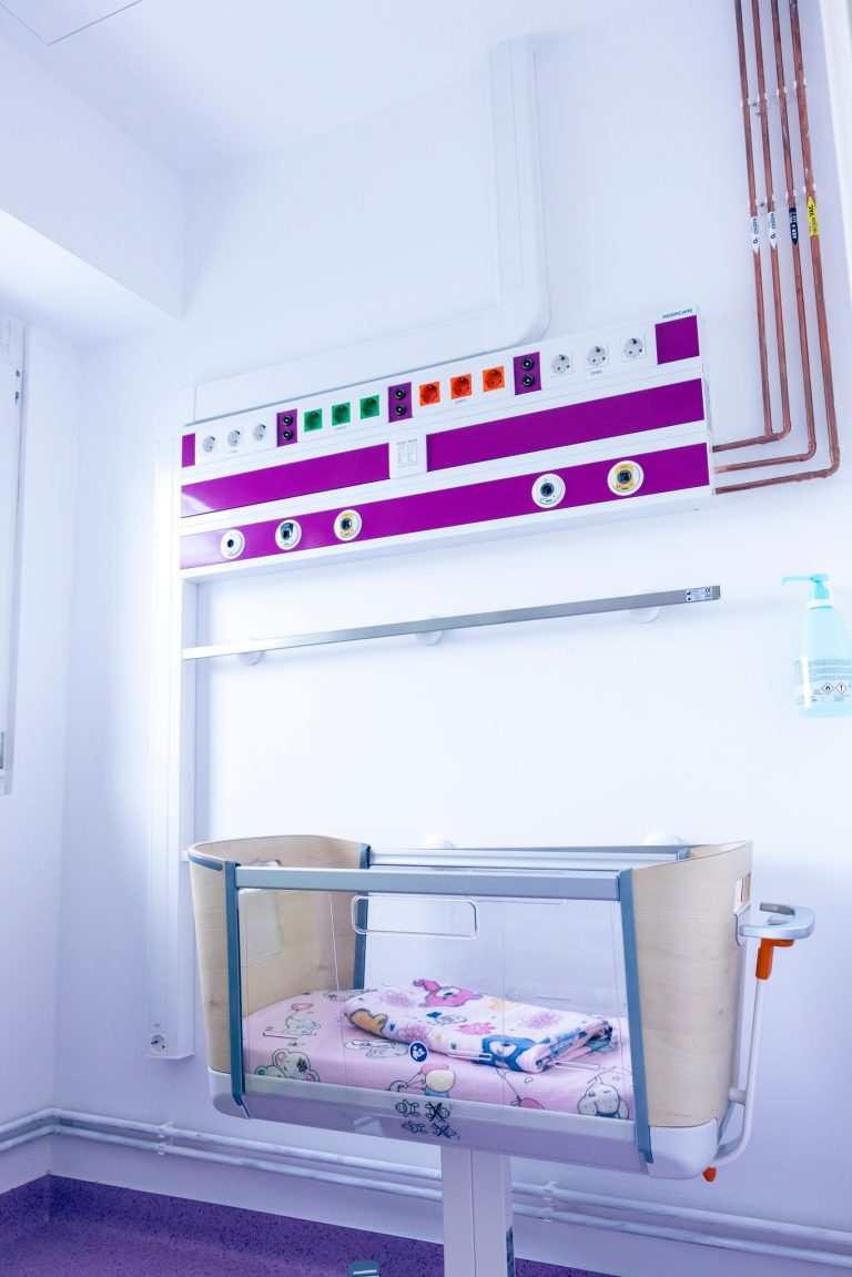 Secția de Neonatologie din cadrul spitalului din Alba Iulia a fost complet reconfigurată și echipată la nivel european