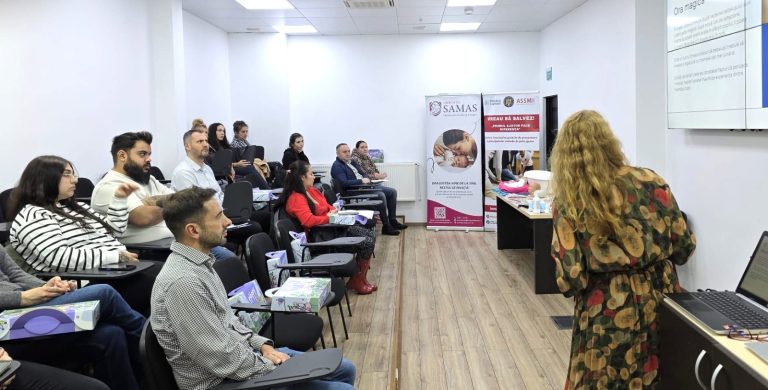 ASSMB și Asociația SAMAS lansează primul curs gratuit de îngrijire a nou-născutului și prim ajutor pentru părinți