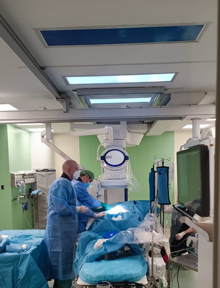 Prima trombectomie realizată în premieră la Miercurea Ciuc pentru un pacient cu AVC