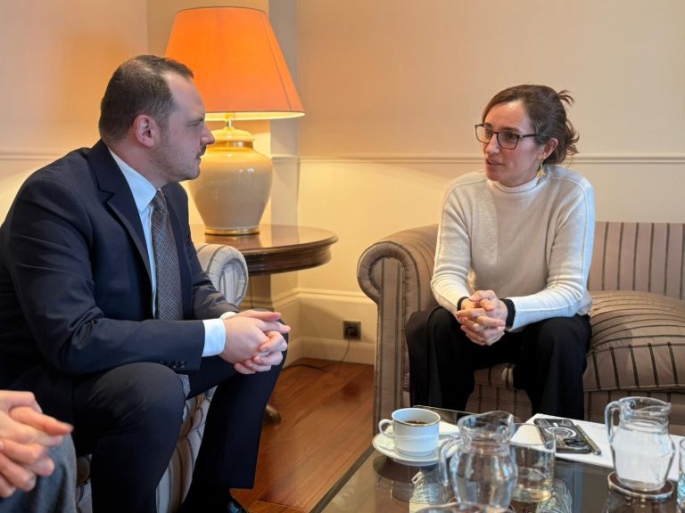 Alexandru Rogobete a discutat cu omologul spaniol despre dezvoltarea serviciilor medicale, sănătate mintală și prevenția adicțiilor