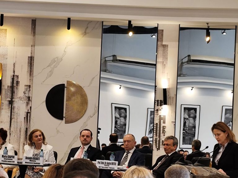 Alexandru Rogobete afirmă că sistemul sanitar are nevoie de instrumente bazate pe inteligență artificială pentru anticiparea situațiilor critice