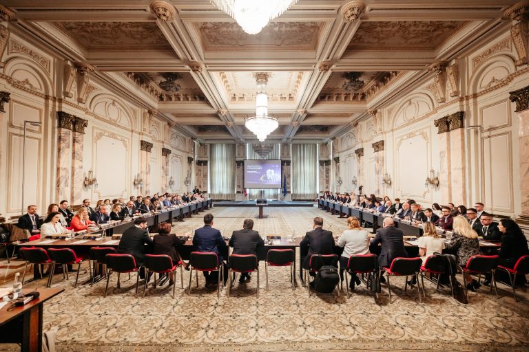 Sănătatea orală nu se construiește doar prin tratament, atrage atenția CMSR, punând accent pe prevenție