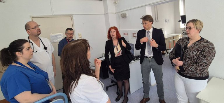 Siguranța pacienților, consolidată prin colaborarea Spitalului Universitar de Urgență București cu experți francezi