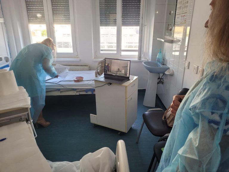 Un absolvent din Târgu Jiu a susținut examenul de Bacalaureat din salonul de spital, în urma unei intervenții chirurgicale