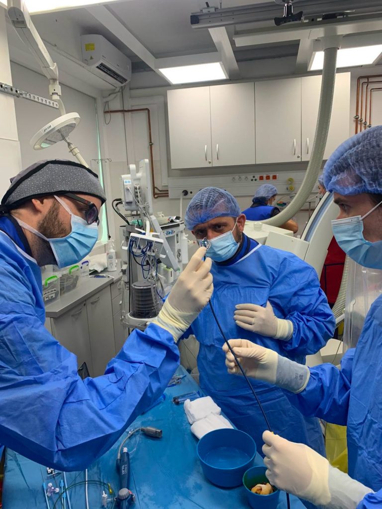 Spitalul Clinic de Recuperare din Cluj-Napoca a realizat în premieră națională primele proceduri de ablație a fibrilației atriale utilizând tehnologie PFA