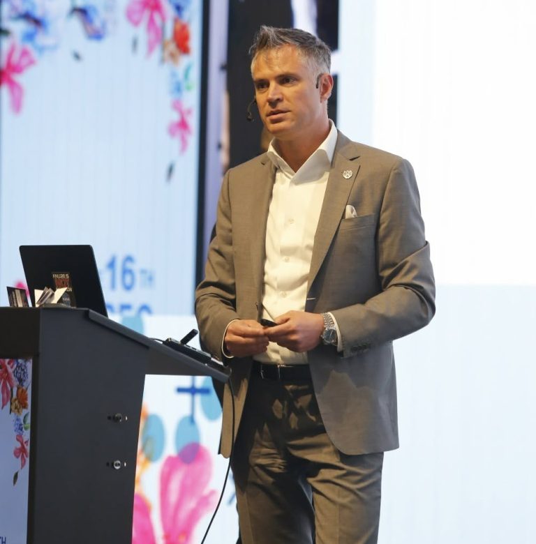 Dr. Florin Lăzărescu: 14,5% dintre absolvenții de medicină dentară din Uniunea Europeană sunt formați în România, deși populația țării reprezintă sub 4% din populația UE