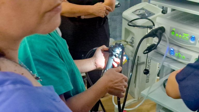 Secția de Chirurgie Generală a SJU Galați beneficiază de un videoduodenoscop pentru diagnosticarea și tratarea cancerului pancreatic și biliar